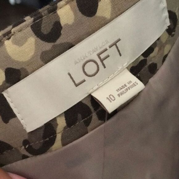 Loft Skirt Animal Print fully lined. Size 10 - Picture 3 of 6
